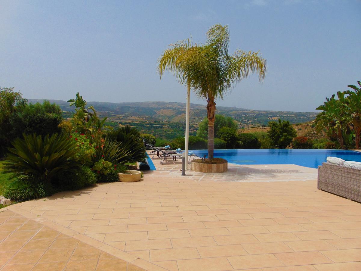 Skoulli Golden Valley Villa מראה חיצוני תמונה